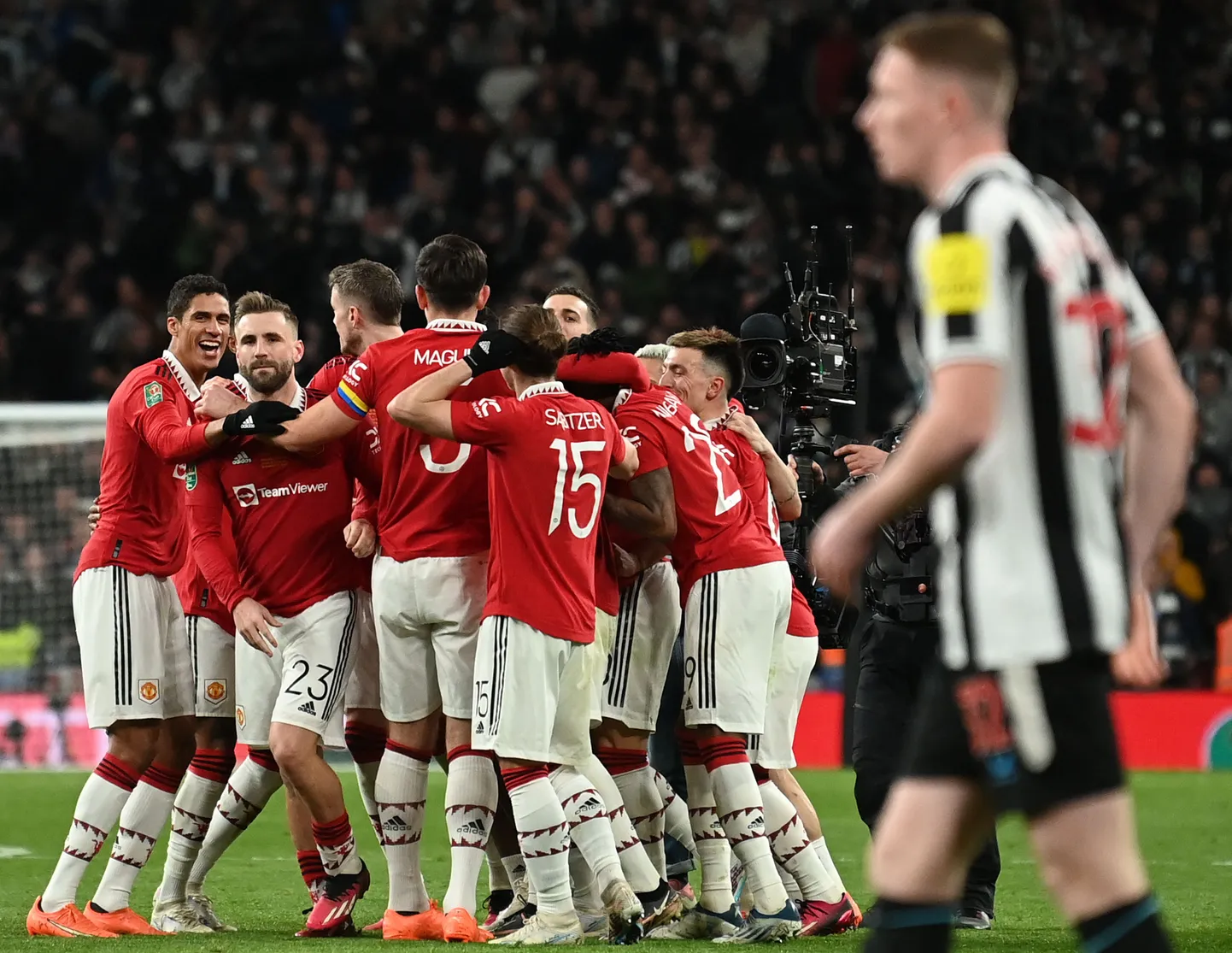 Manchester United võitis klubiajaloo kuuenda liigakarika.