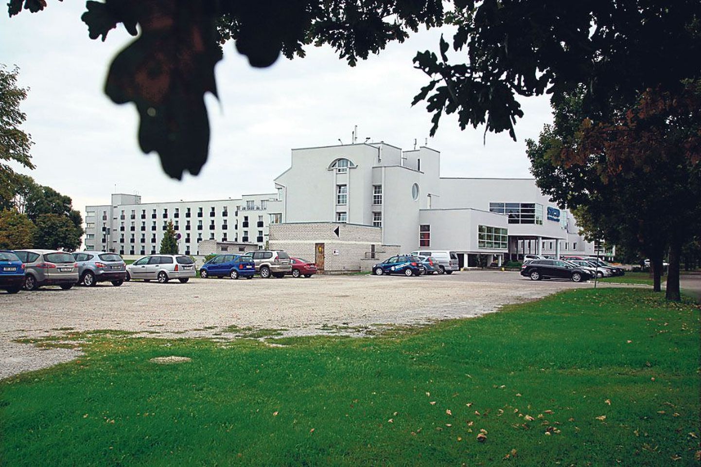 Spaa- ja konverentsihotelli Strand juurdeehitus on plaanitud tennisehallipoolsesse külge.