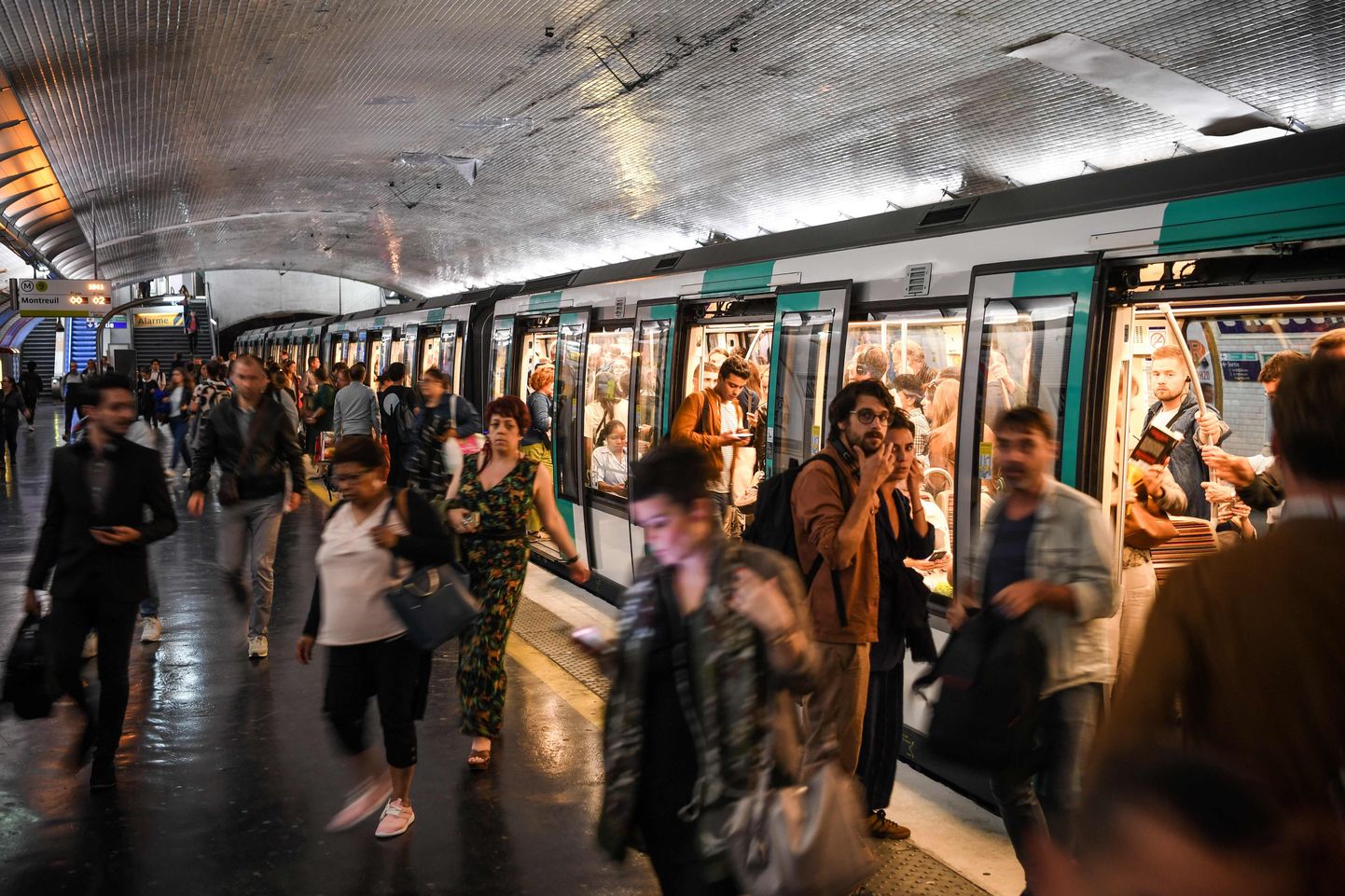 Parīzes metro. Ilustratīvs attēls.