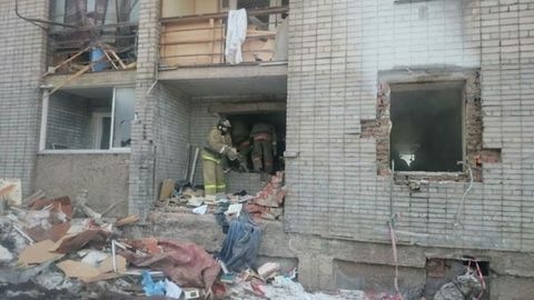 Фото: в России из-за взрыва газа в пятиэтажке обрушились перекрытия 