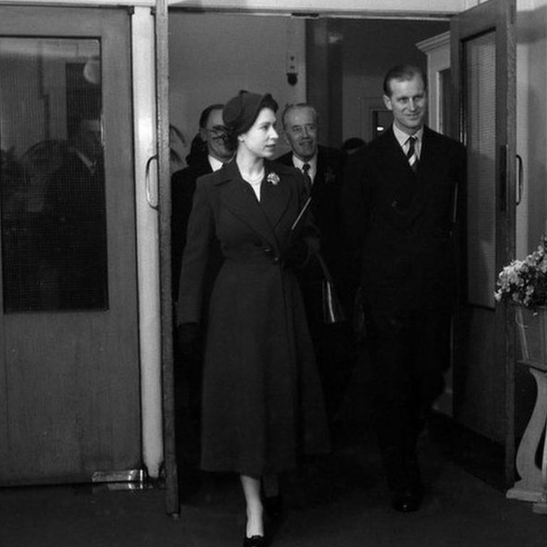 Королева и принц Филипп, 1953 год