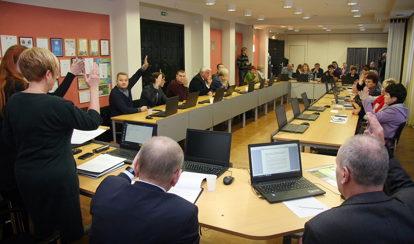 Kohtla-Järve volikogu korraldab ainsana ja esimesena Ida-Virumaa omavalitsustest täielikult elektroonilise istungi.