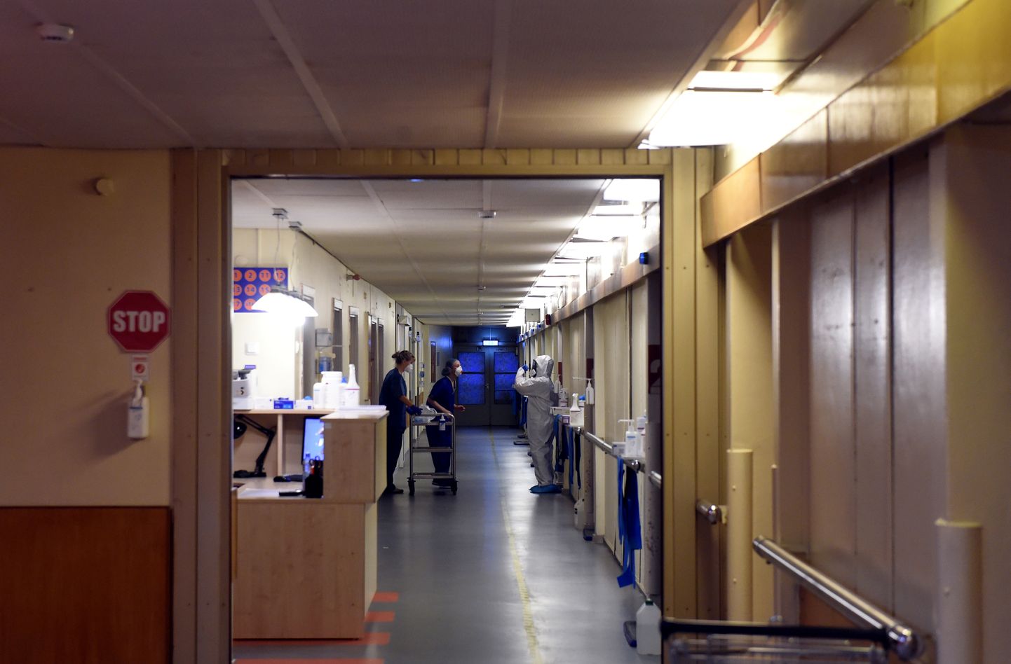 Rīgas Austrumu klīniskās universitātes slimnīcas stacionāra "Gaiļezers"  Bīstamo infekciju nodaļa kurā ārstē Covid-19 pacientus . Ilustratīvs attēls.