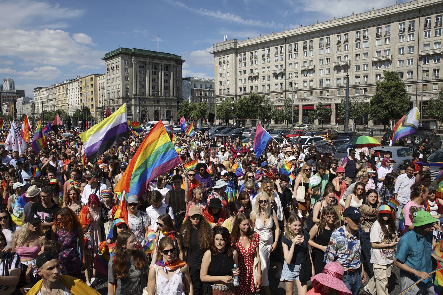 Praids Varšavā, kas organizēts kopā ar Ukrainas LGBTQ kopienu.