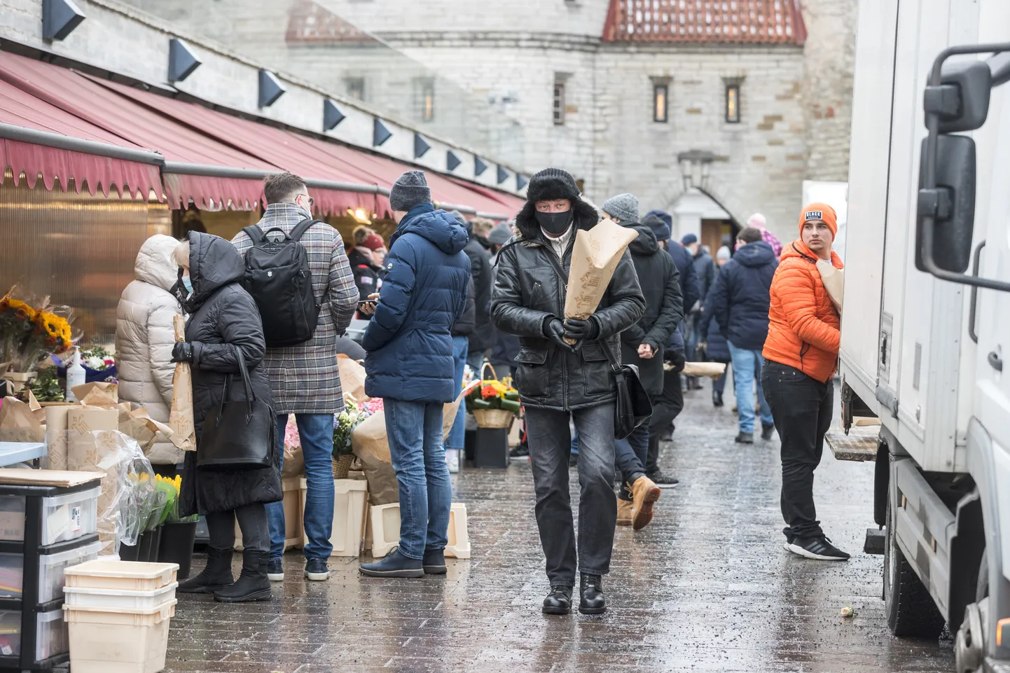 Lillede müük Viru tänaval.