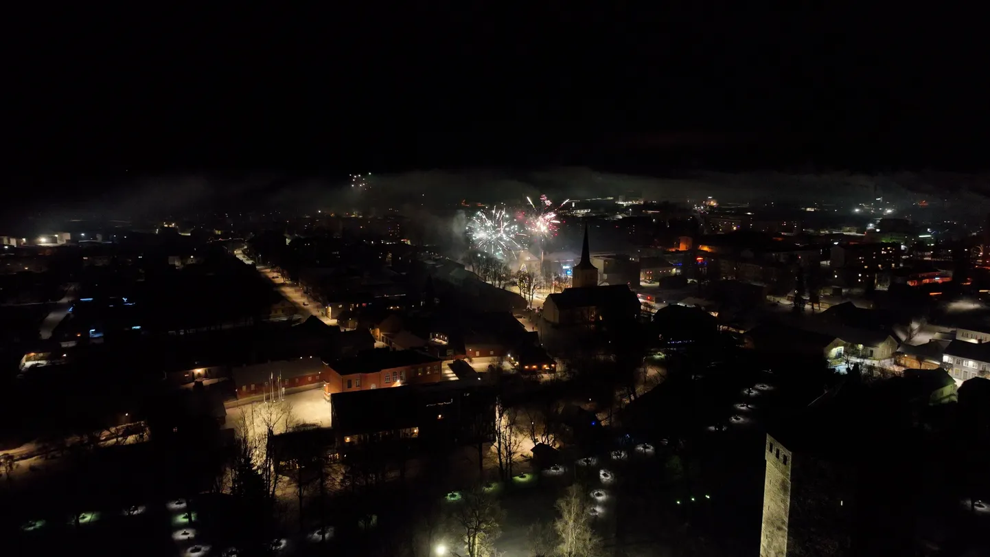 Aastavahetuse ilutulestik Paides