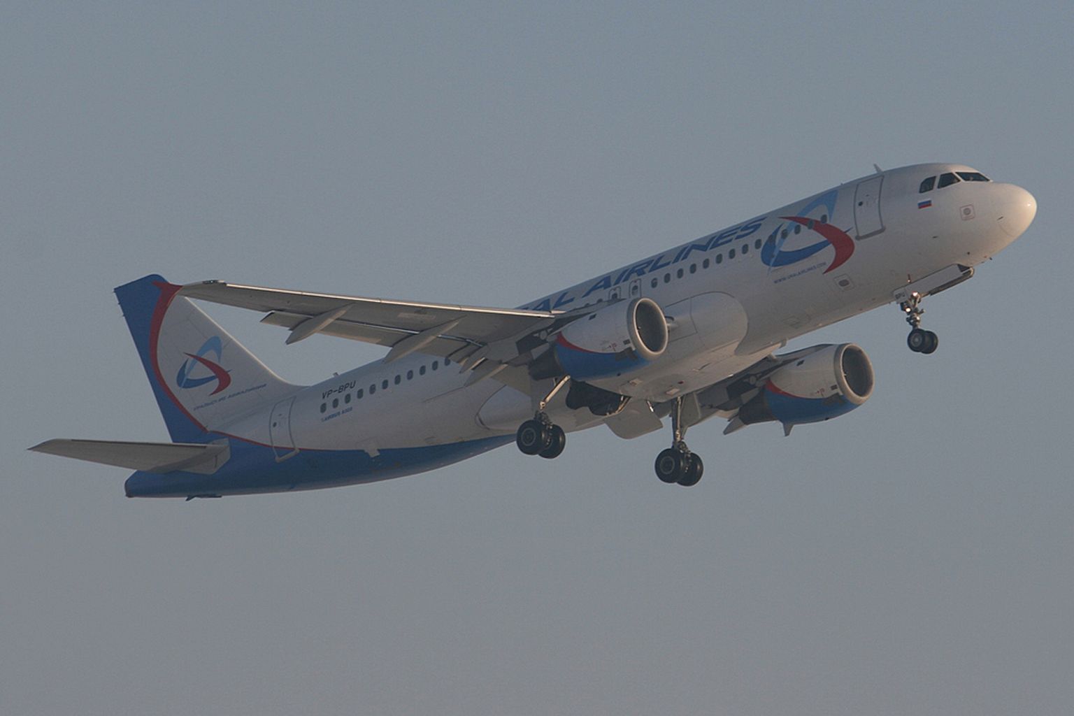 Ural Airlines lendab poolesaja Airbusiga.