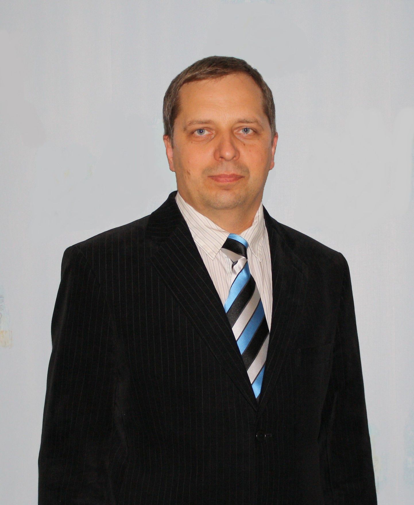 Eesti Konservatiivse Rahvaerakonna (EKRE) Pärnu juhatuse istungil kinnitati Pärnu linnapea kandidaadiks Heldur Paulson.