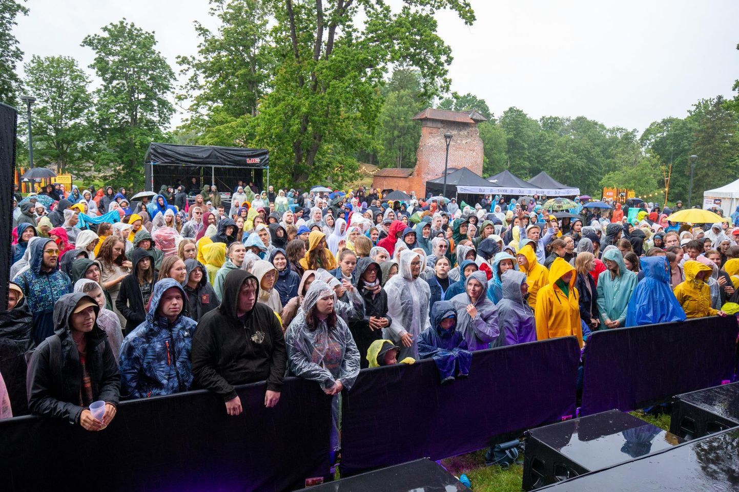 Viimati kogunes Viljandisse palju rahvast kontsertide "Pärimusa 2.0" ajal. Koroonaviiruse hirmus praegu kontserte Viljandis tühistatud ei ole.