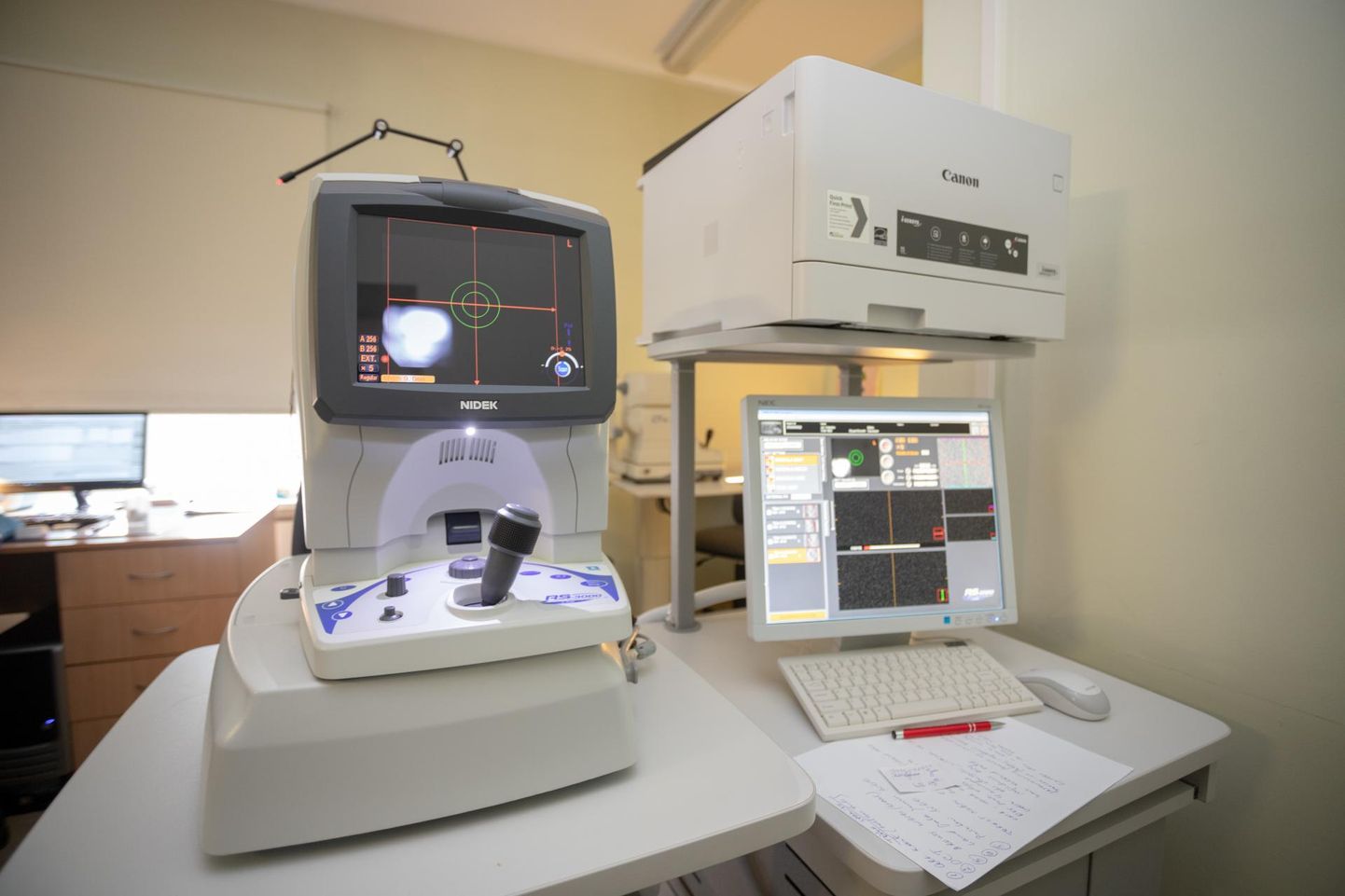Viljandi tervisekeskuse silmakabinetis võeti kasutusele aparaat, mis võimaldab teha niisuguseid uuringuid, mida Viljandis pole varem tehtud.