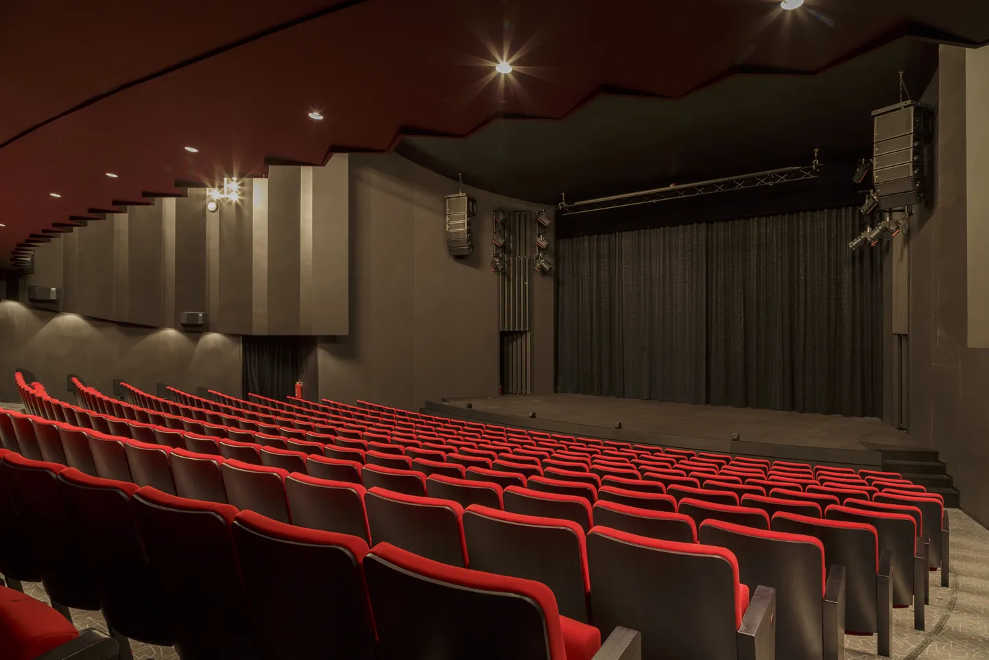Endla teatri suur saal.