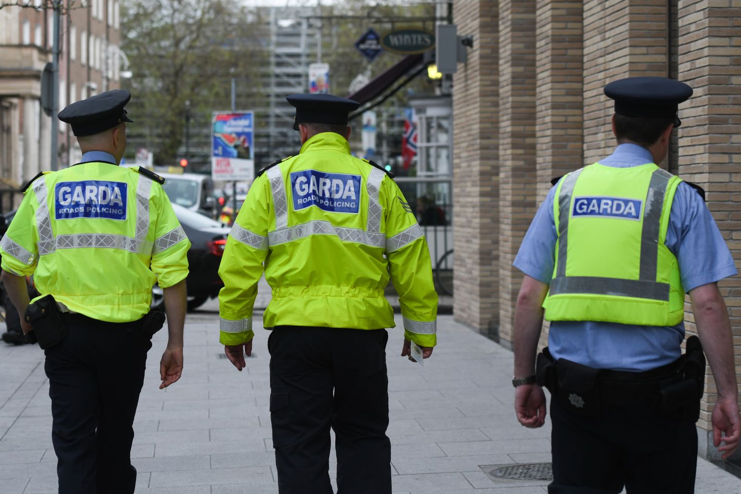 Iiri politseinikud Dublini tänaval.