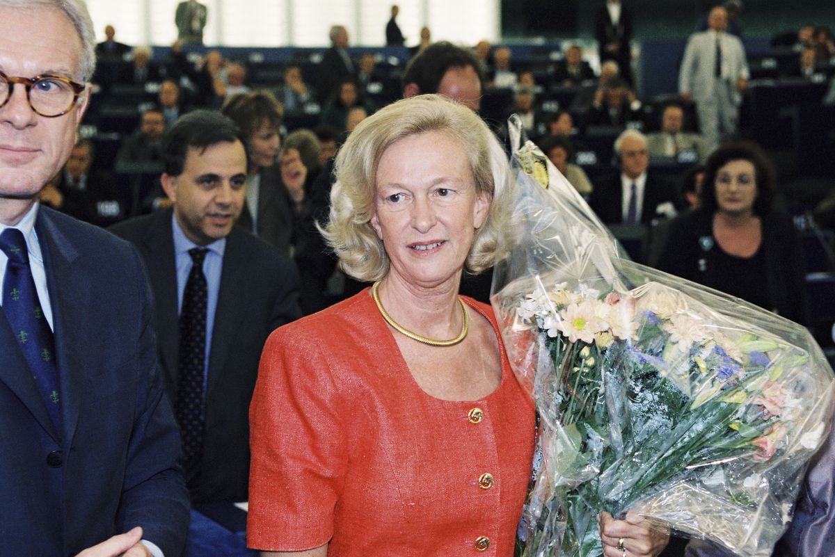 Французский консерватор Николь Фонтен стала второй женщиной, возглавившей Европейский парламент в июле 1999 года.