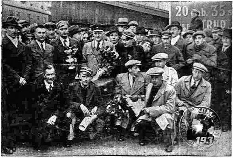 Latvijas izlase pēc atgriešanās no čempionāta 1935. gadā 