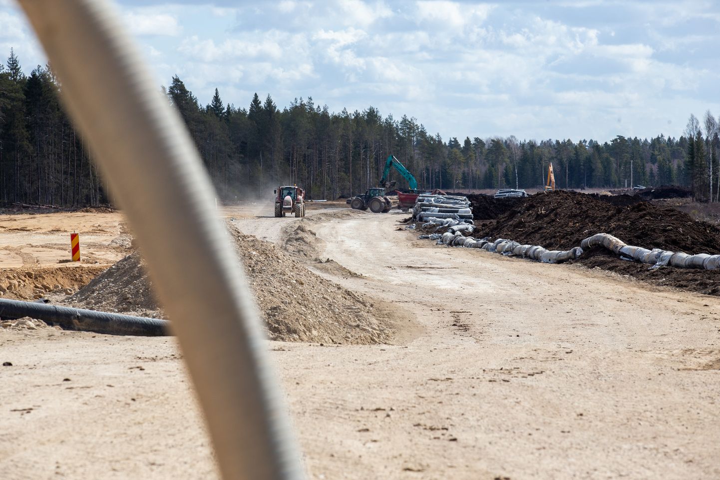 Sel aastal valmivat Võõbu-Mäo teelõiku (pildil) ehitav GRK esiats pakkumise ka Pärnu-Uulu lõigule.
