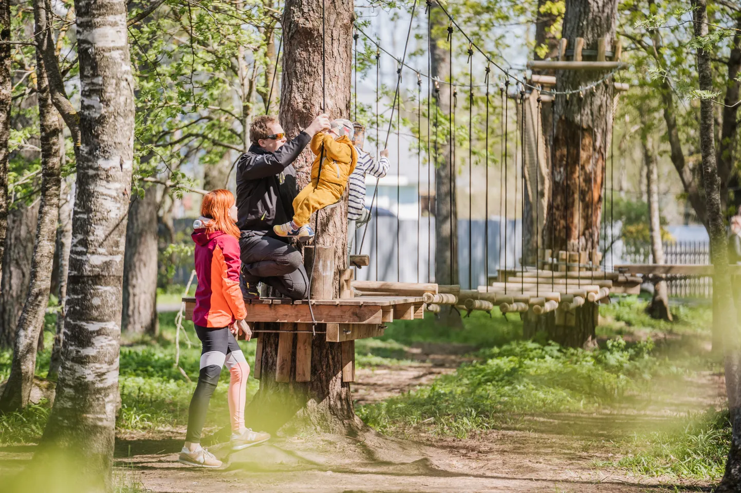 Приблизительно с такими игровыми элементами приключенческая тропа могла бы разнообразить досуг кохтлаярвесцев в Народном парке.