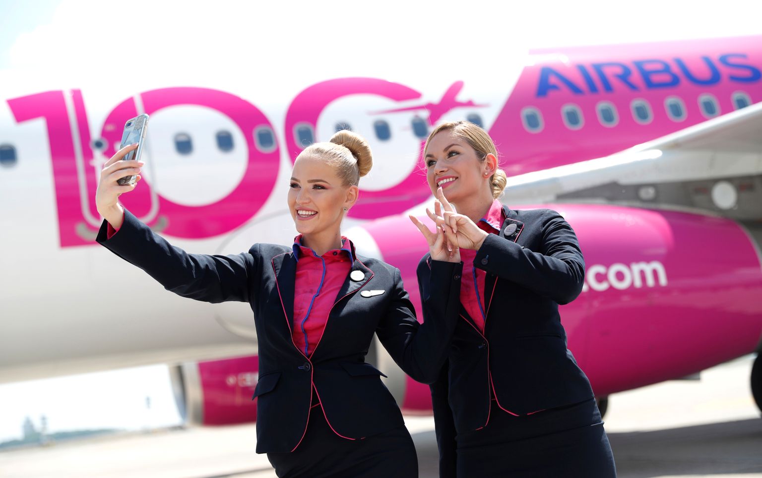 Wizz Airi lennusaatjad Budapesti lennujaamas selfitamas