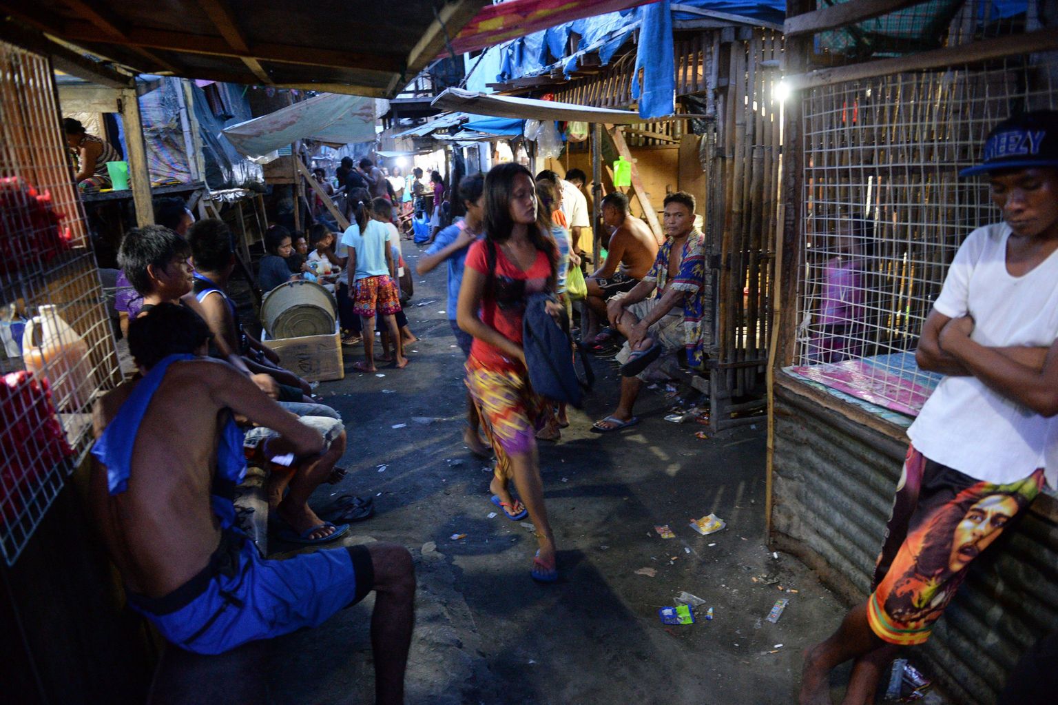 Vaade Rodrigo Duterte armastatud Davao linna slummile.