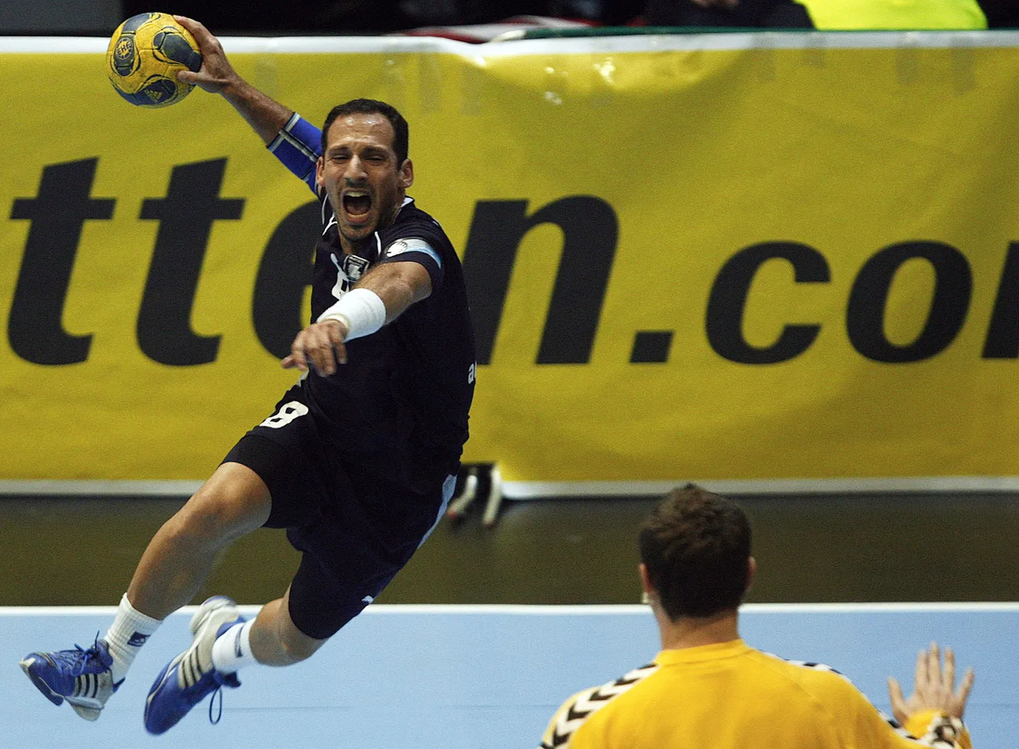 Grigorios Hatsatourian ASE Doukasest.