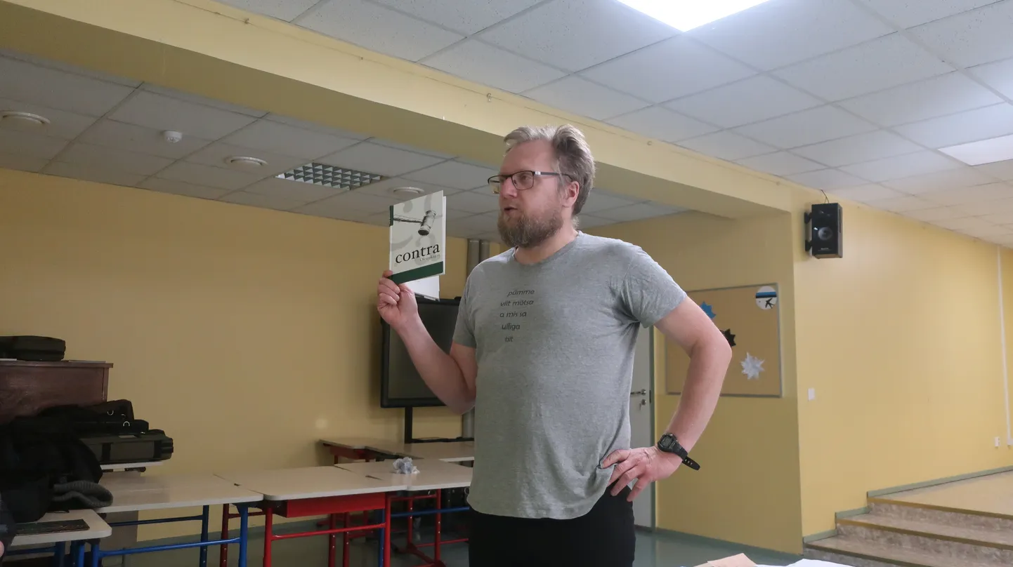 Luuletaja Contra plaanib joosta samal päeval kahel korral kümme kilomeetrit.