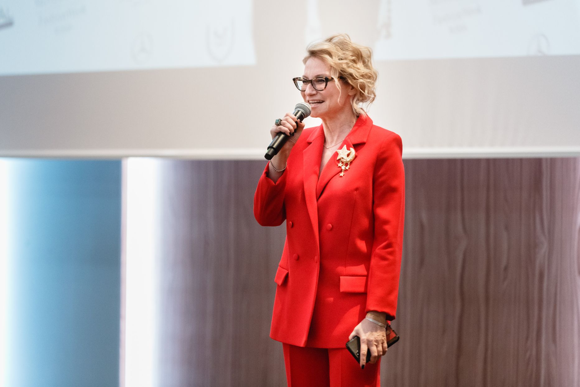Эвелина Хромченко в Таллинне 12 декабря 2018 года во время проведения мастер-класса "Весна-лето 2019".