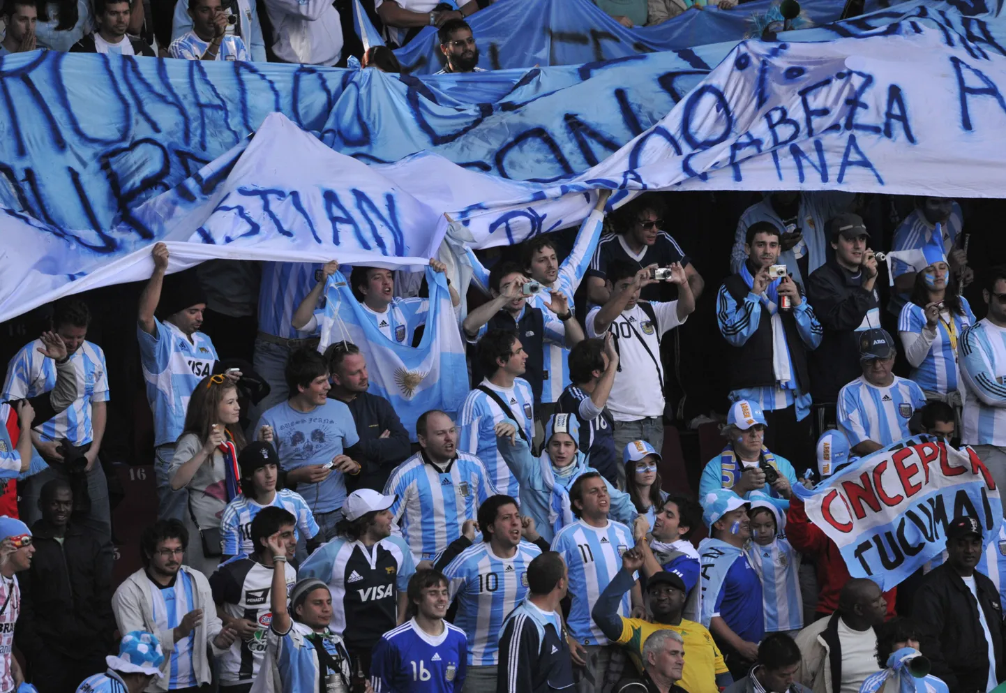 Argentina jalgpallikoondise fännid.