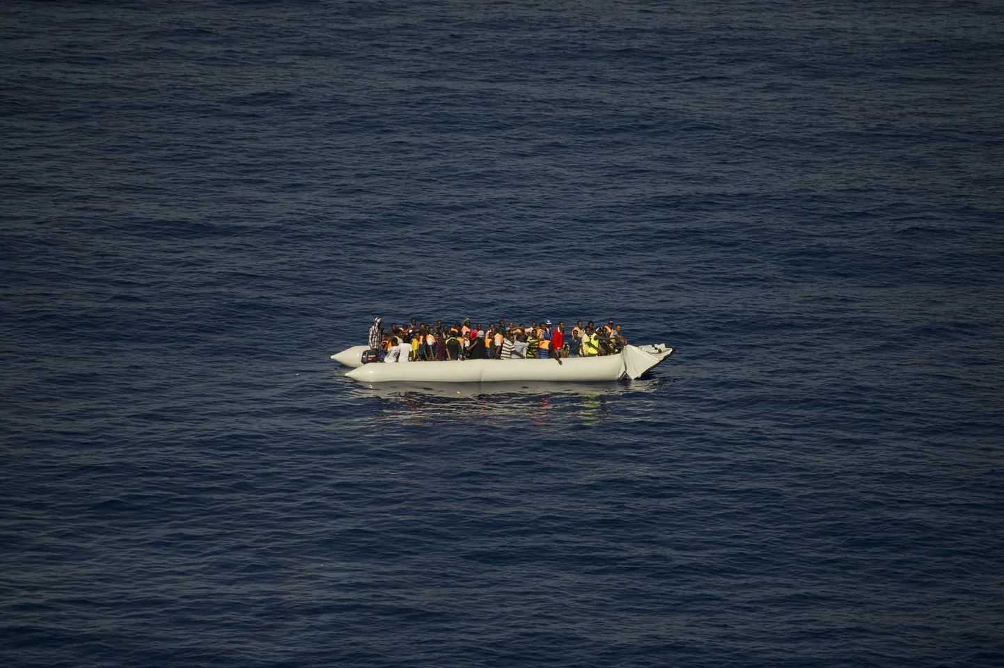 Põgenikepaat Vahemerel.