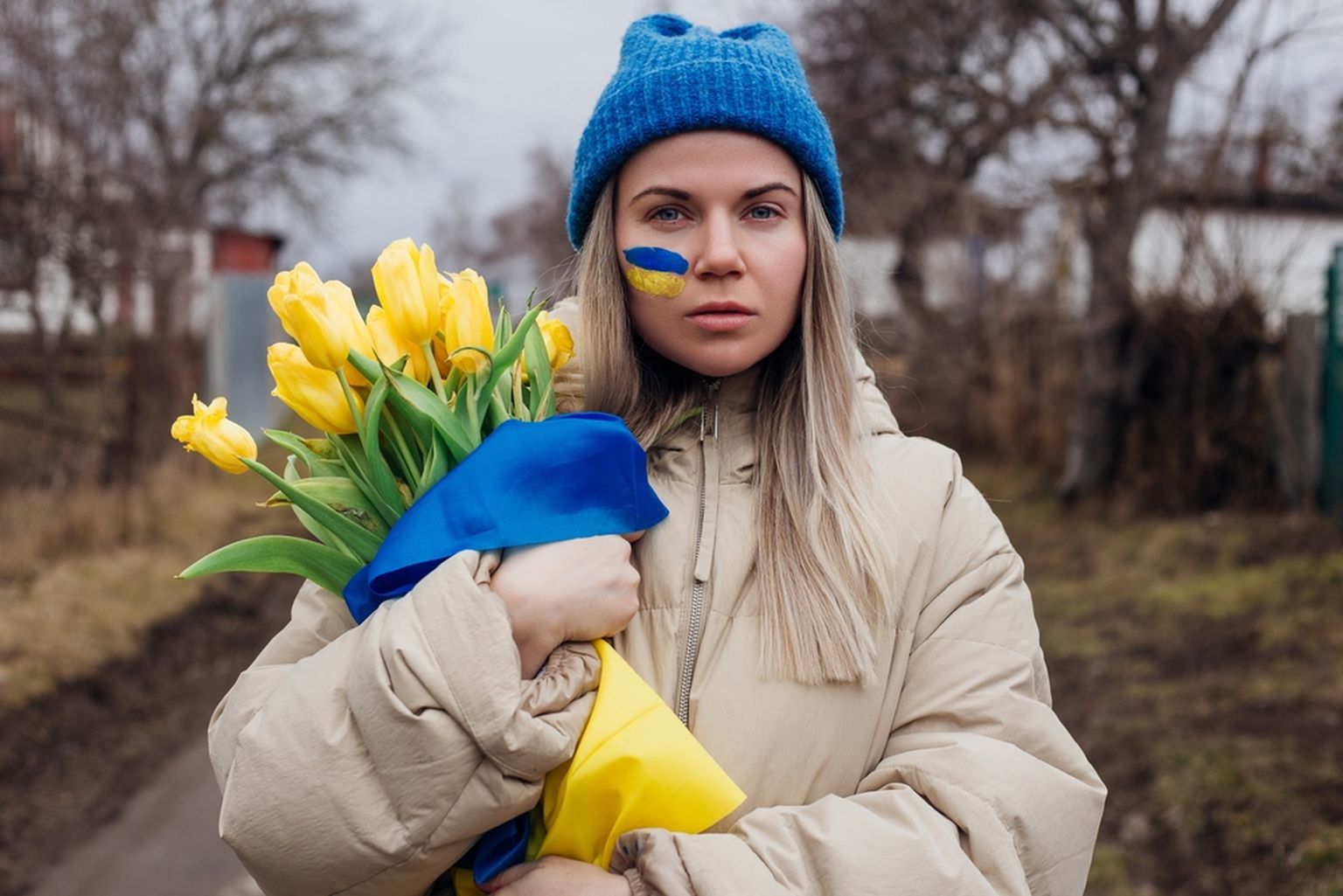 Жительница Украина, готовая защищать свою родину. Снимок иллюстративный.