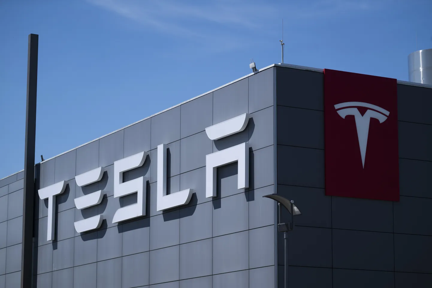 Tesla gigatehas Saksamaal Holzgerlingenis.
