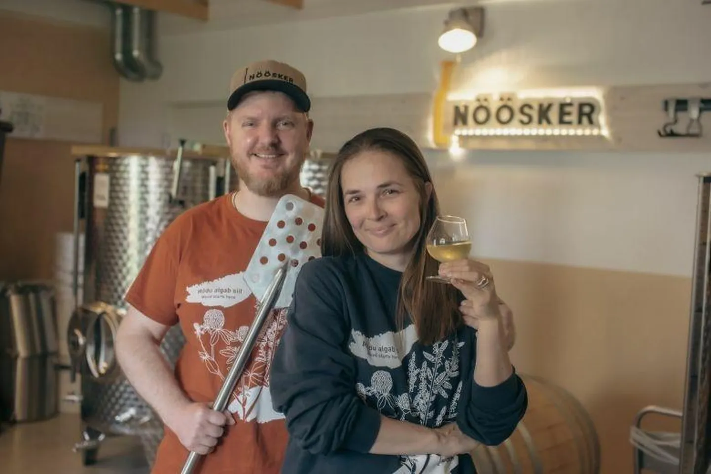 Nööskeri asutajate Caroline ja Kristjan Aruoja sõnul on välismaal silma jäämisel põnev nimi pigem abiks, sest tundub eksootiline, seetõttu ei hirmutanud neid nime valikul ei täpitähed ega sõna ebatavalisus.