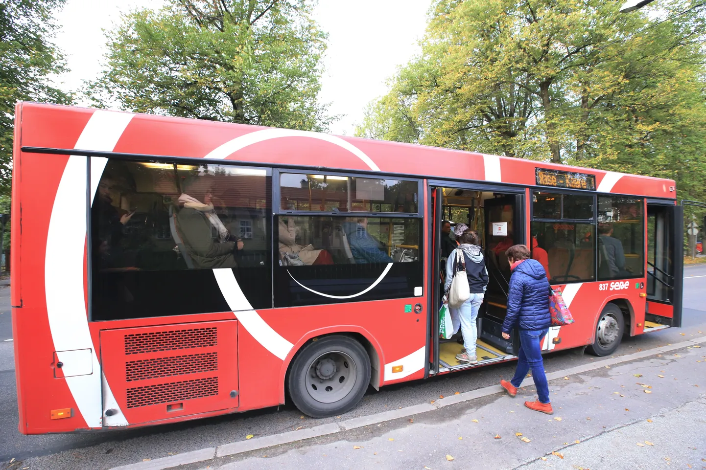 Tartu linnaliinibuss. Foto on illustratiivne.