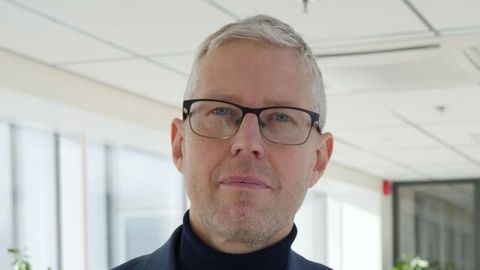 ANDRES RUUBAS ⟩ Ida-Virumaa inimesed vajavad ühistransporti, mis arvestaks nende tegelikku elurütmi