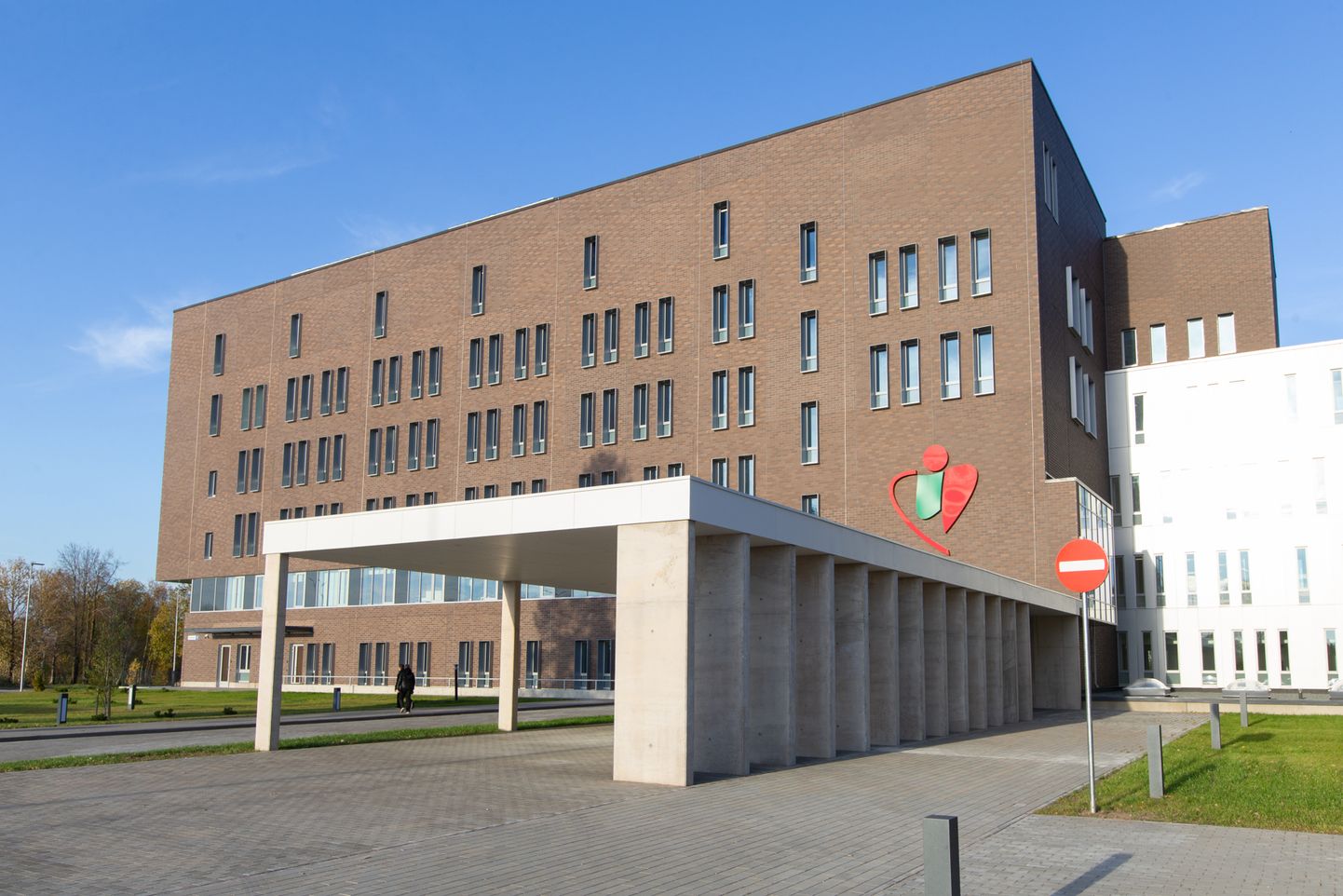Государство хочет получить назад десять процентов от выделенных Ида-Вируской центральной больнице на строительство корпуса активного лечения 12 миллионов евро.