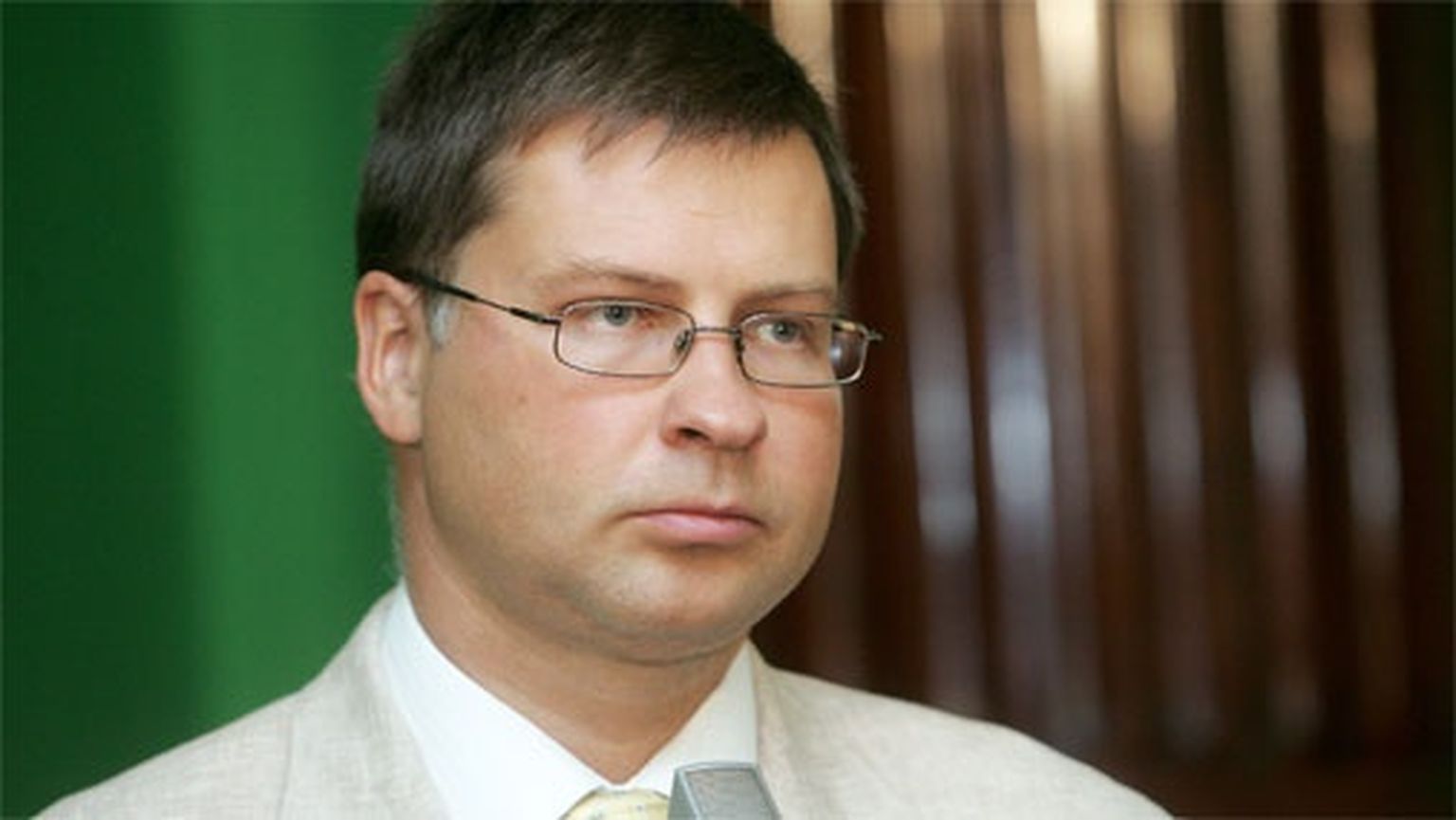 Premjers Valdis Dombrovskis