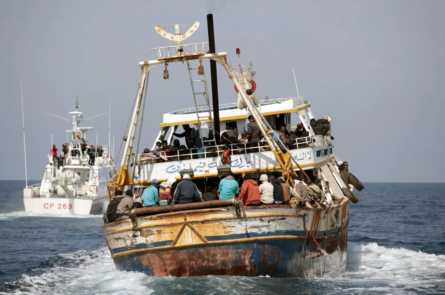 Põgenike massilise sisserändega maadleb hetkel Itaalia. Pilt on tehtud aprillis Lampedusa saarel, kuhu on saabunud tuhandeid põgenikke Põhja-Aafrikast. Eestis sisserände olulist kasvu oodata ei ole, usub politsei- ja piirivalveameti migratsioonijärelevalve büroo peaekspert Egert Belitšev.