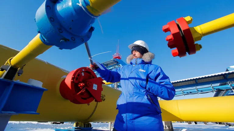 Россия наращивает поставки газа в Китай по «Силе Сибири», но они в ближайшие годы не заменят потерю богатого и близкого рынка ЕС.