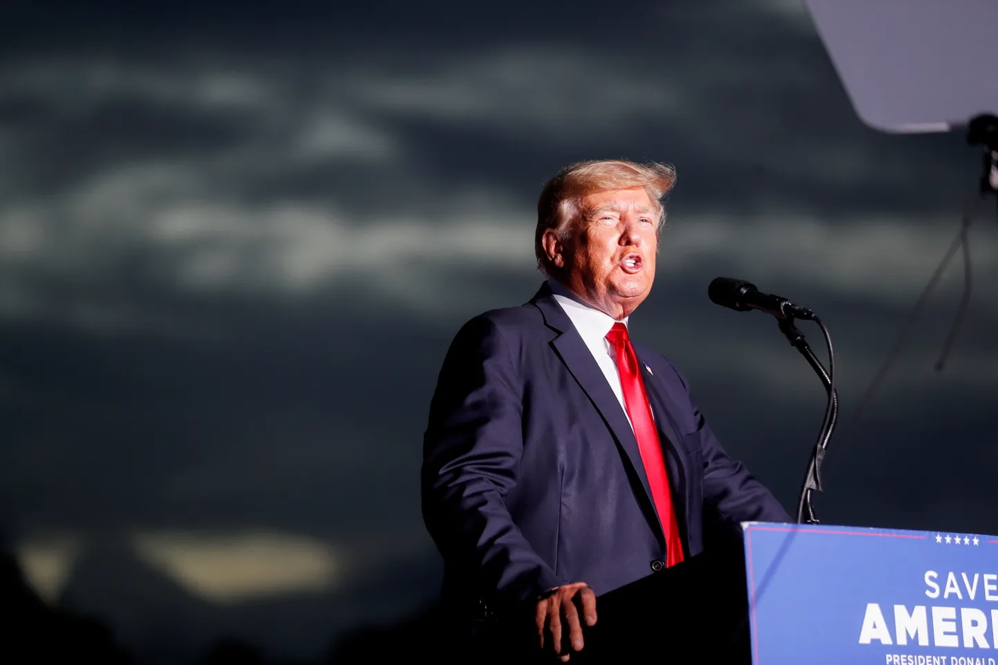 USA ekspresident Donald Trump pidamas 3. juulil Floridas Sarasotas oma toetajatele kõnet