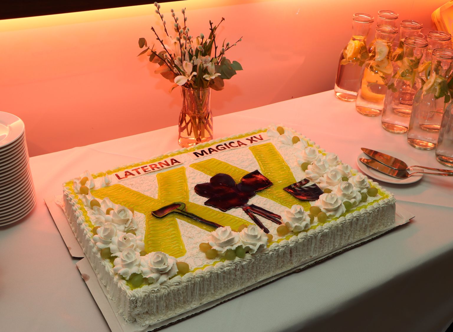 Праздничный торт по случаю завершения XV фестиваля "Laterna Magica".