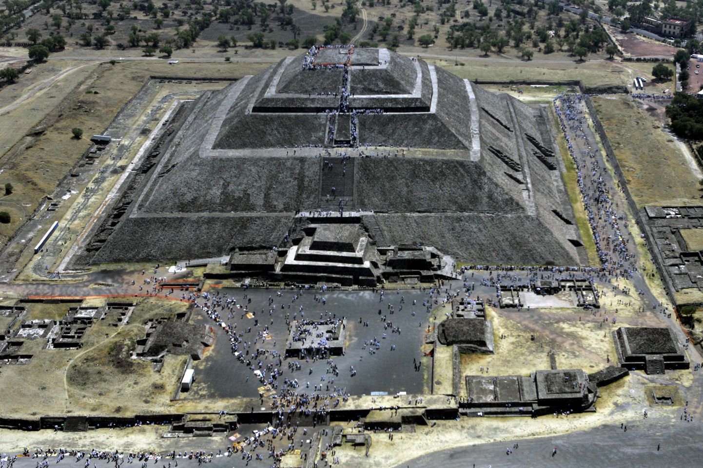 Teotihuacani Päikesepüramiid