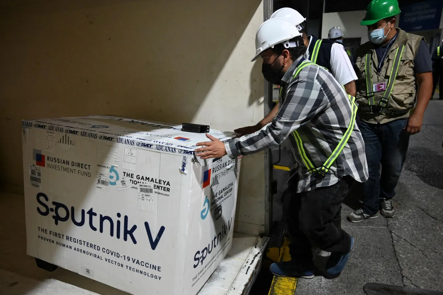 50 000 Vene Sputnik V vaktsiinidoosi saabumine Guatemalasse tänavu juunis. 
