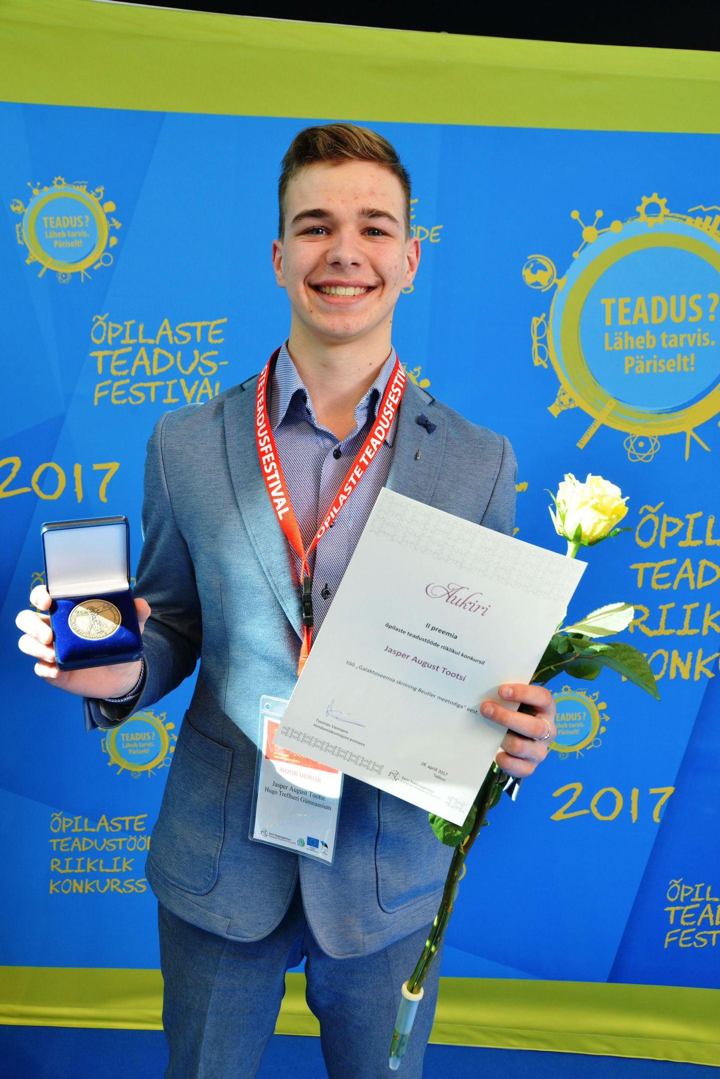 Treffneri Gümnaasiumi õpilane Jasper August Tootsi võitis õpilaste teadustööde riiklikul konkursil teise preemia.