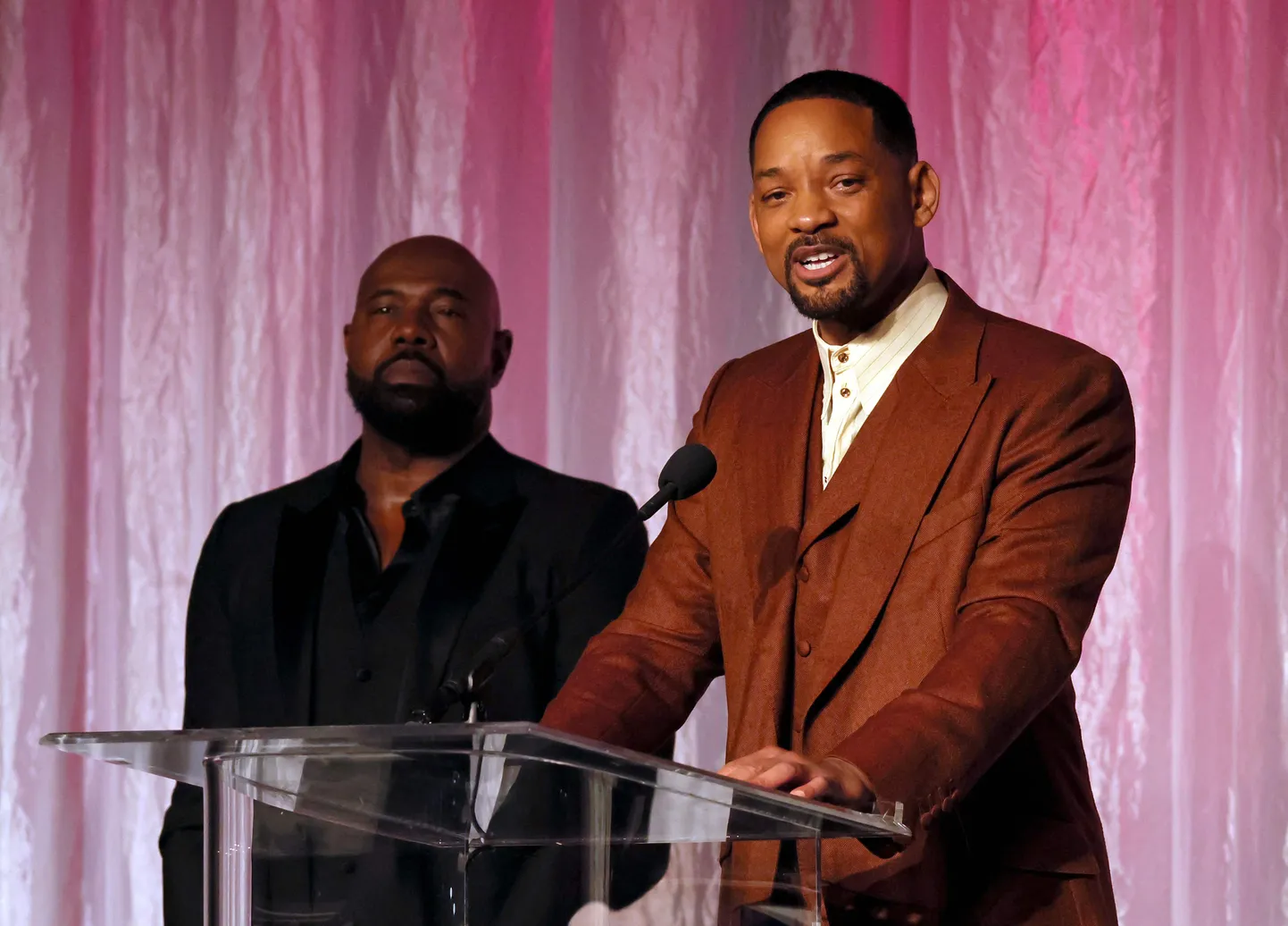 Will Smith Afroameeriklastest Filmikriitikute Ühingu ehk African American Film Critics Associationi auhindade jagamisel.