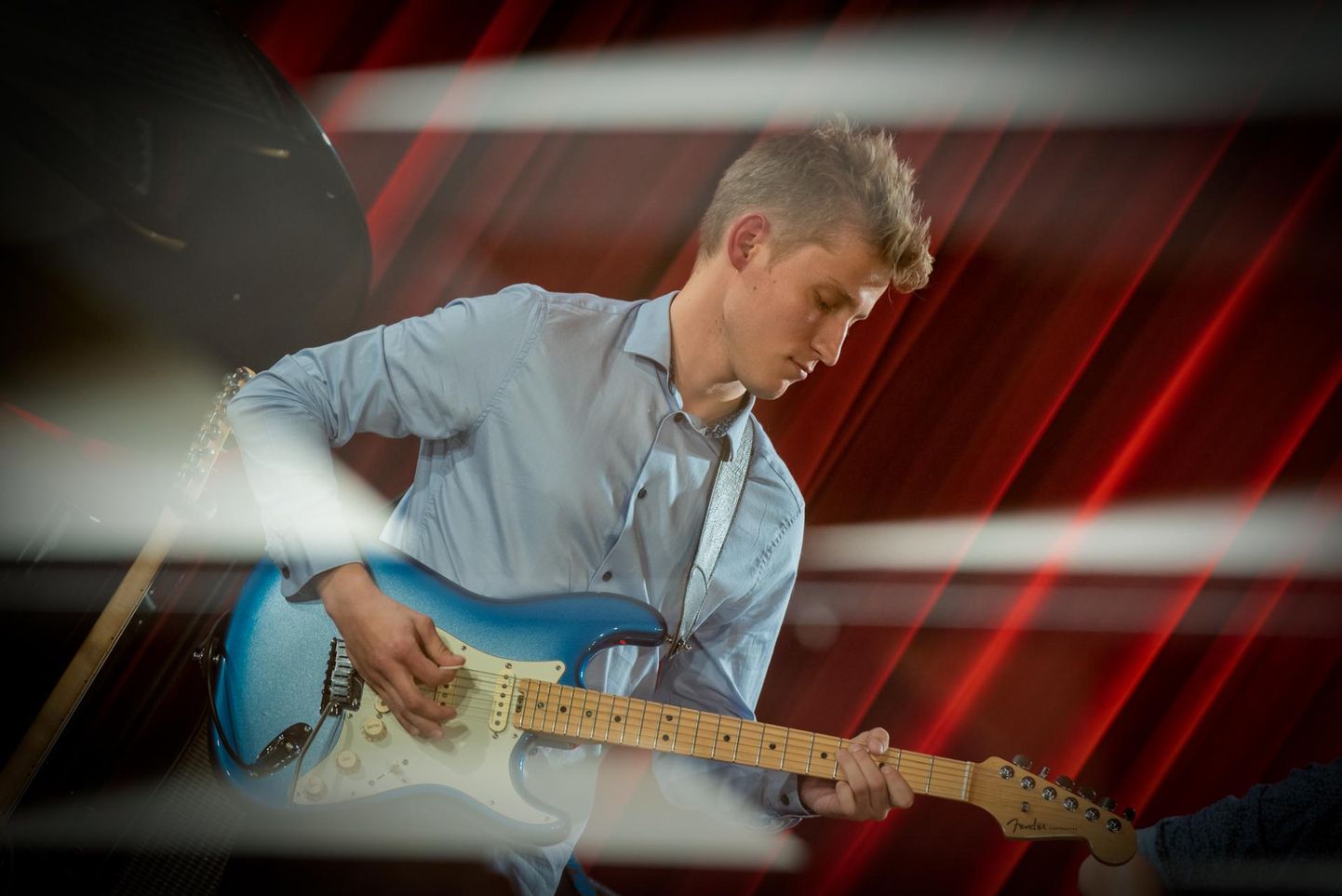 Kalle Pilli Quintet avas Viljandi kitarrifestivali, ­kuna eelmisel aastal pälvis noormees Tiit Pauluse nimelise noore kitarristi preemia.