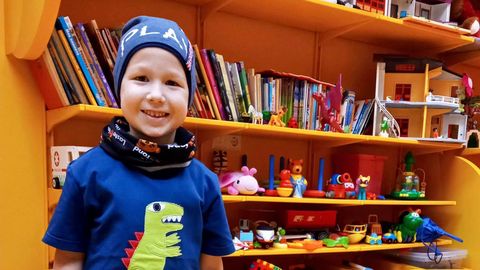 Пятилетний Павел, которому была диагностирована лимфома, продолжает лечение в Эстонии