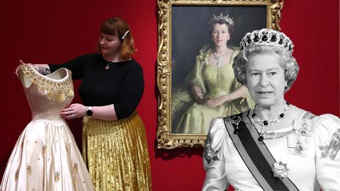FOTO ⟩ Karalienes Elizabetes II modes mantojums: unikāla izstāde Bakingemas pilī