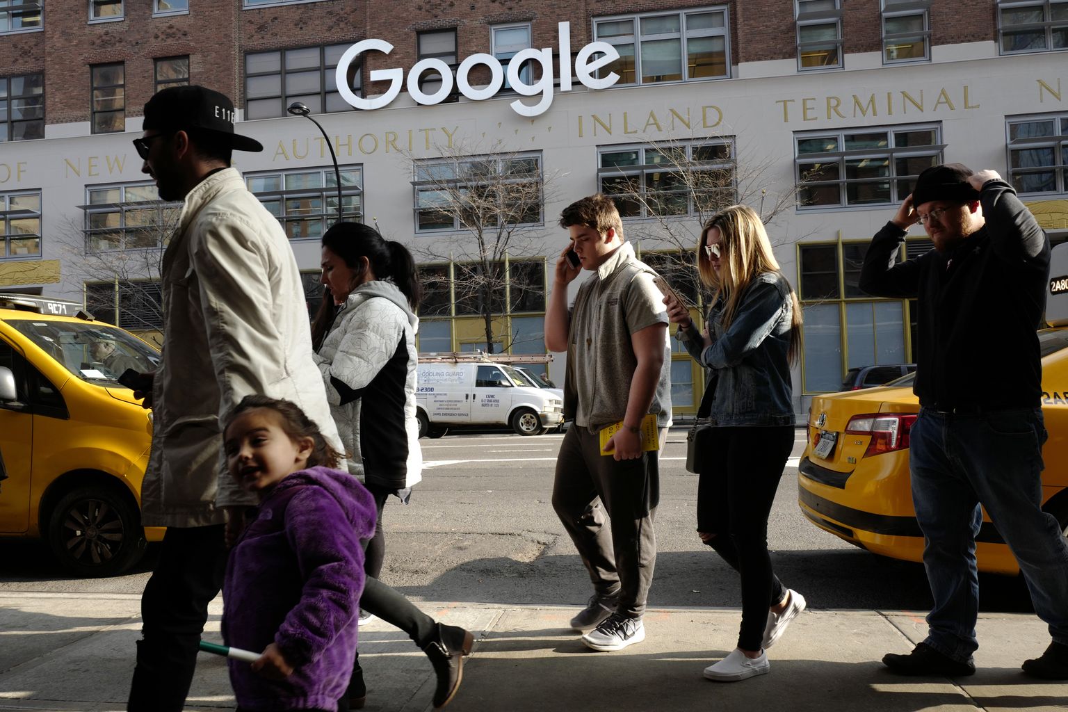 Tehnoloogiahiiu Google peakontori hoone, mis asub New Yorgis
