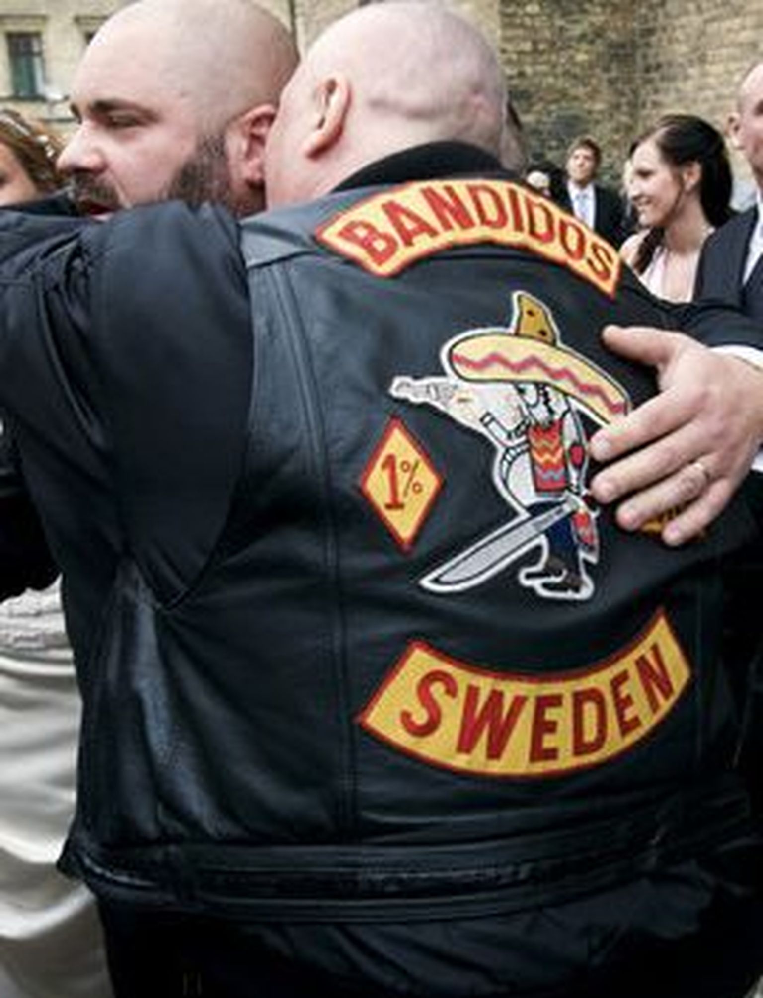 Rootsis on Bandidos ja Hell Angels saanud endale võistleja Black Cobras rühmituse näol. Fotol Bandidos gängi liikmed