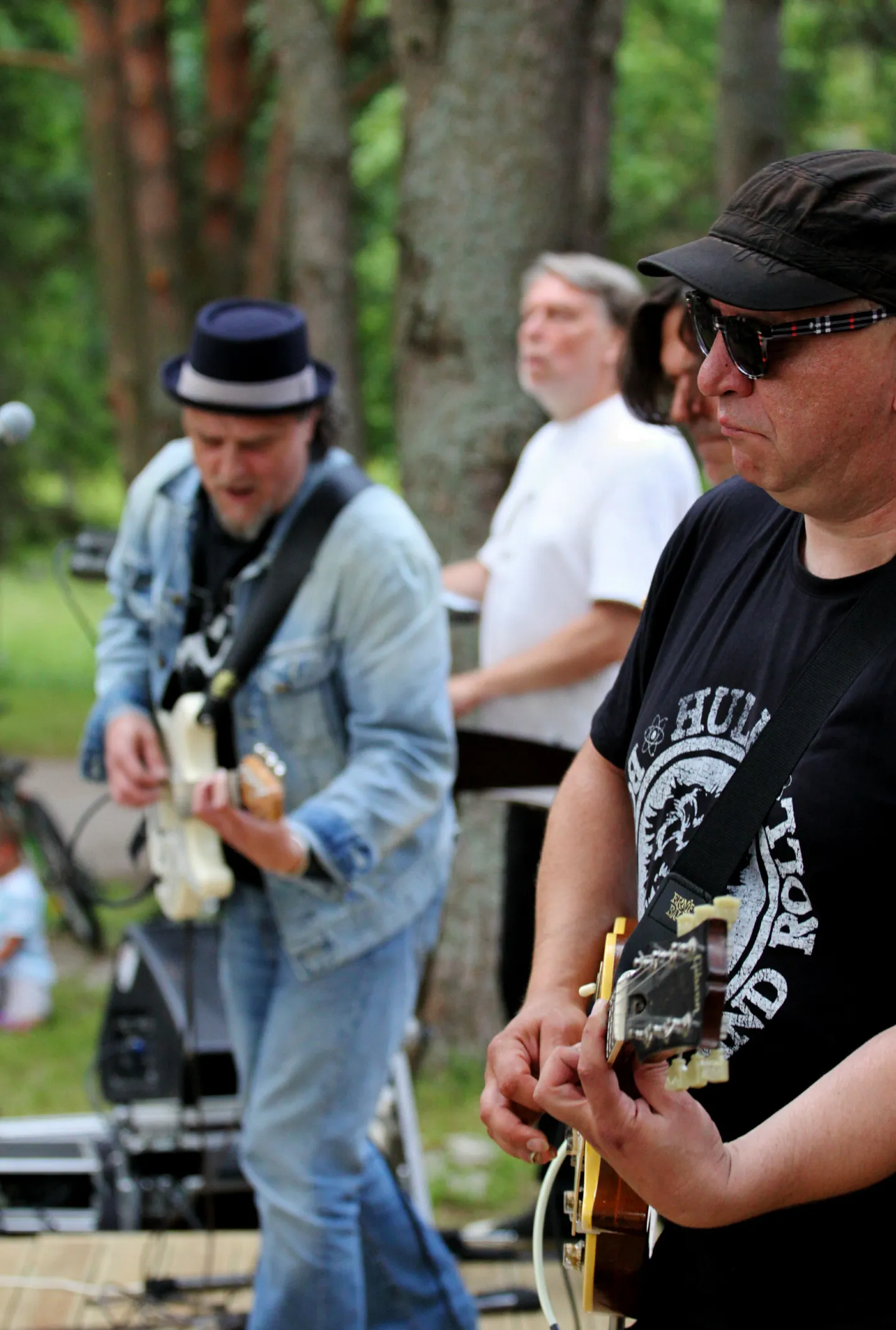 Kabli päikeseloojangu festivali avakontsert Kosmonautika puhkekeskuses.