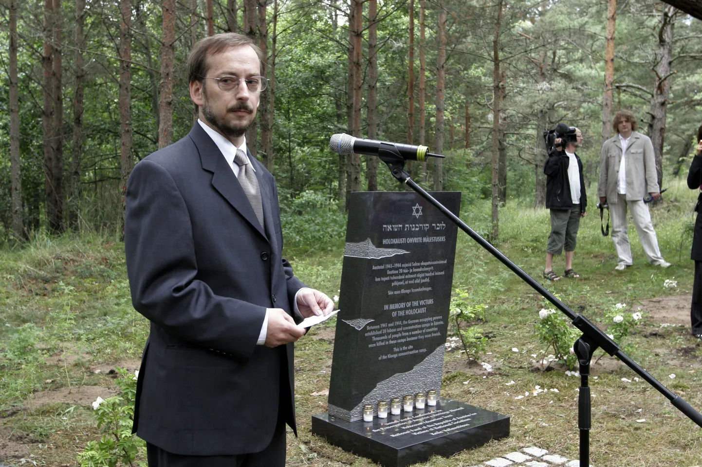 Jeffrey Goldstein Kloogal holokausti mälestuskivi avamisel juulis 2005.