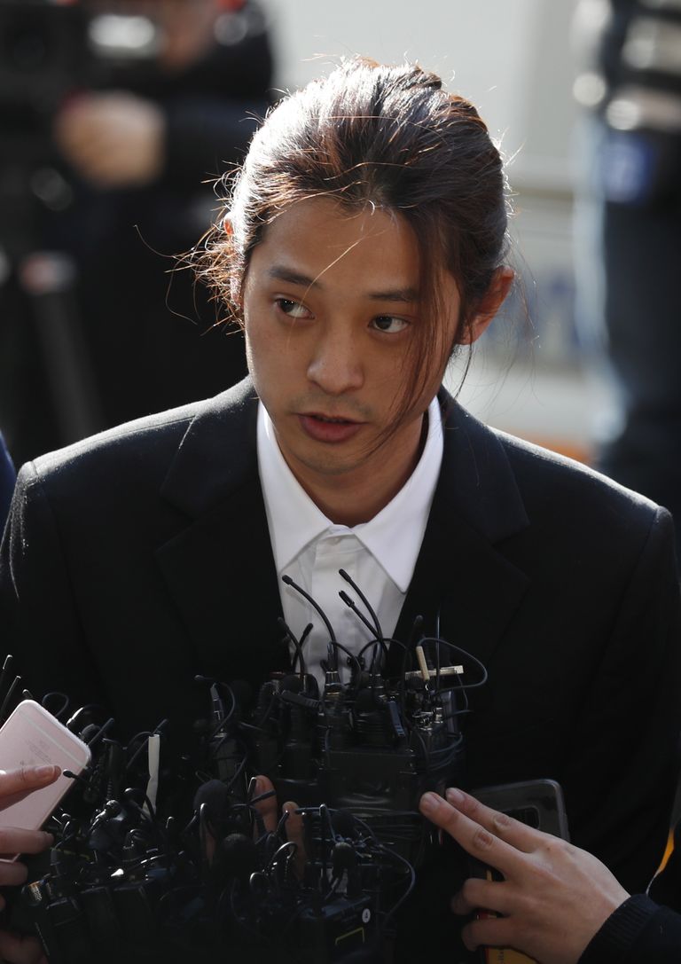 K-popi staar Jung Joon-young mõisteti pikaks ajaks vangi.